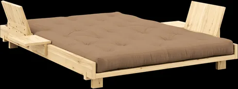 Karup Design Social -vuodesohva, jossa on 2 selkänojaa, sivupöytä ja patja 140x200 Mocca/Läpinäkyvä lakka